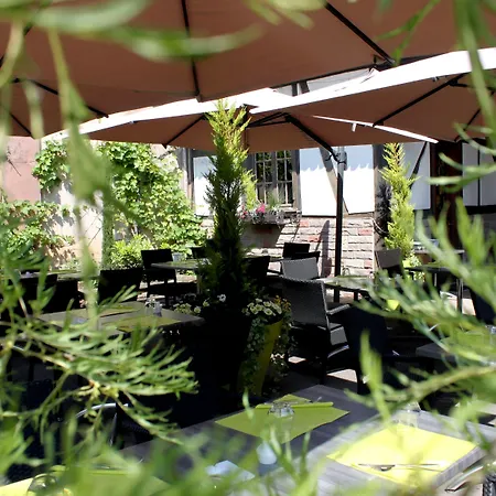 Hotel Logis Restaurant Au Boeuf 3*