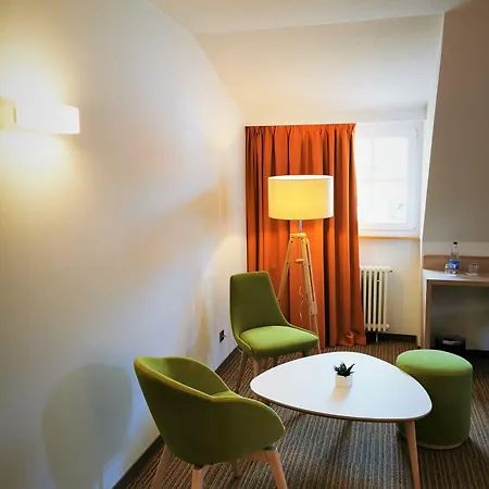 Hotel Logis Restaurant Au Boeuf 3*